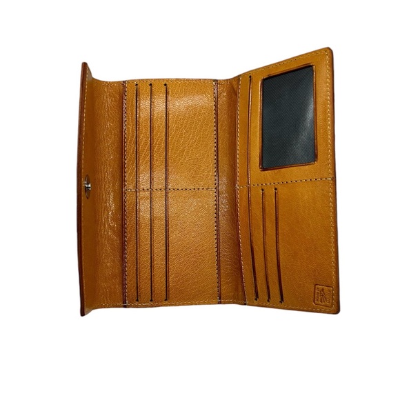 Women’s Yellow Brown Trifold Floral Tooled Leather Wallet - Picture 3 of 3